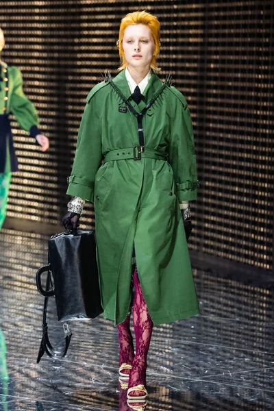 Look 39